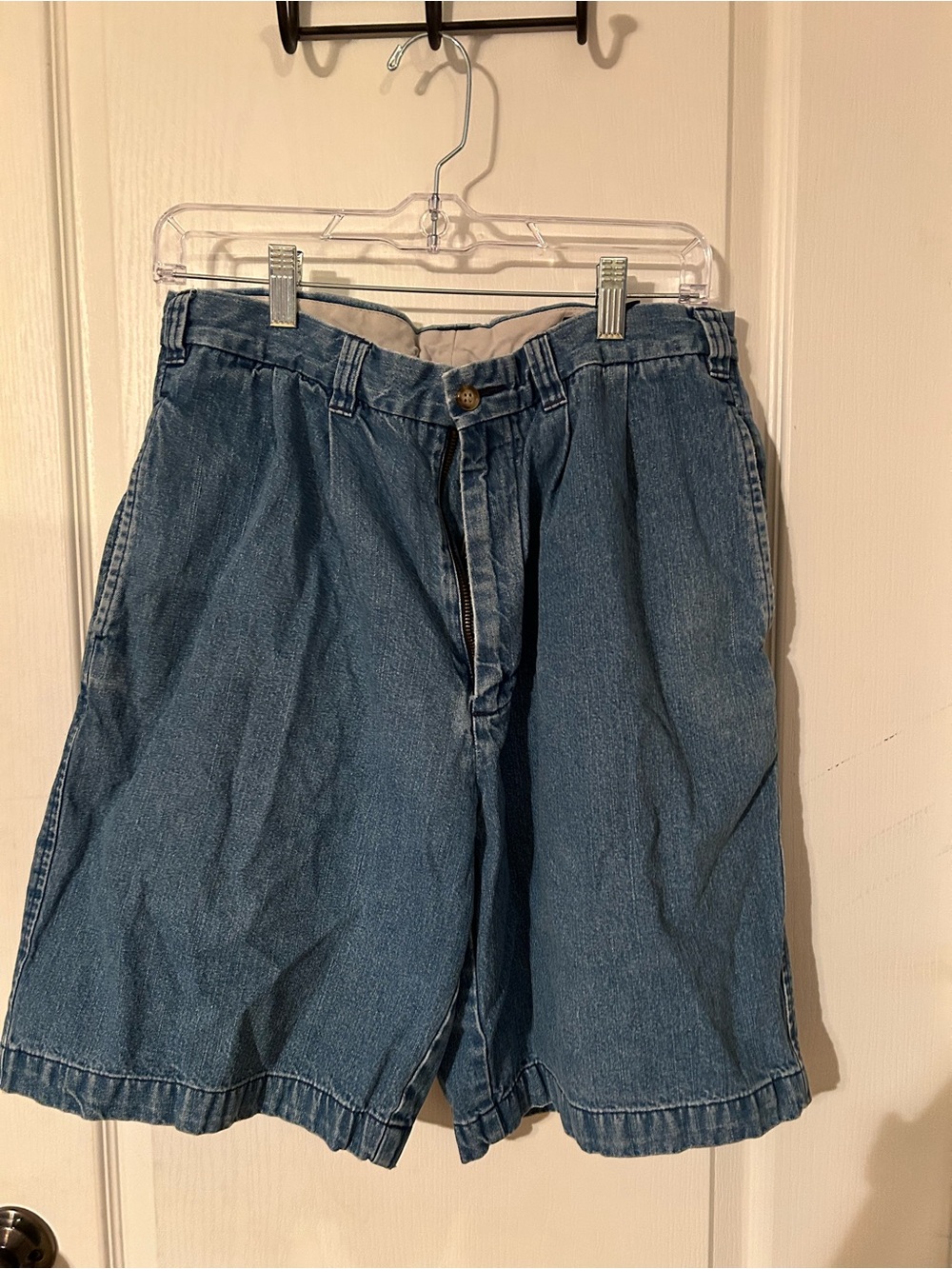Daniel Cremieux Classic Blue Denim Pleated Shorts
